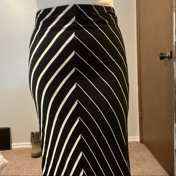 Volcom maxi skirt - Picture 3 of 3